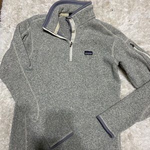 Women’s Patagonia quarter zip size M